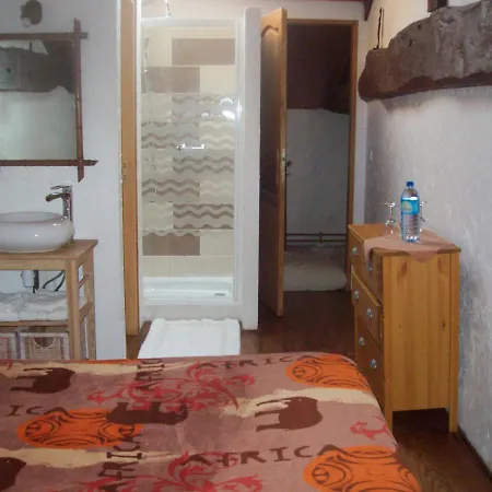 לינה וארוחת בוקר Chateau Le Guit Grignols (Gironde)