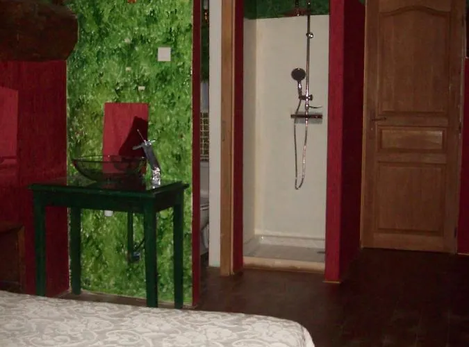 Chateau Le Guit Bed & Breakfast 3*